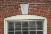 005